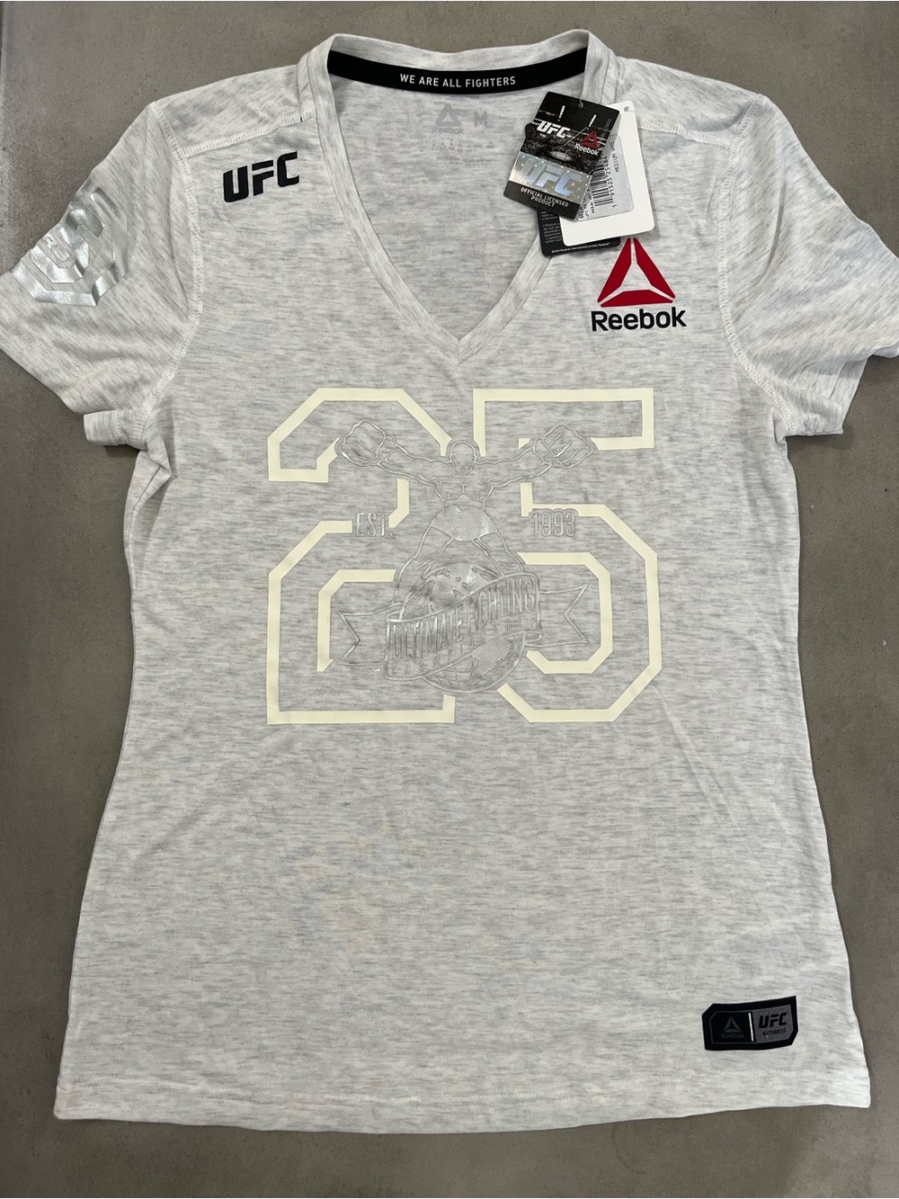 Reebok UFC Women's White 25th Anniversary Fight Night Walkout Jersey NWT Medium